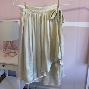 Wrap skirt with pleats